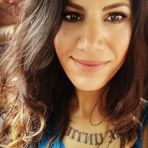 Meet your Posher, Kara